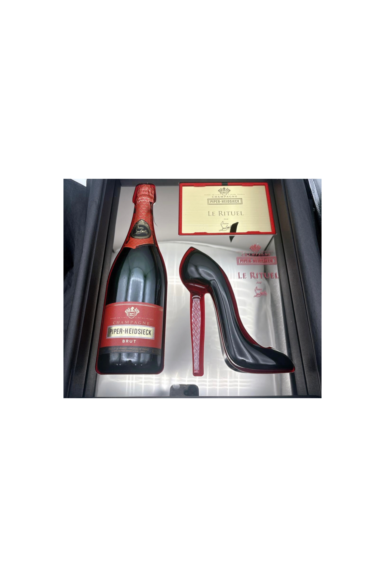 ルブタンパイパーエドシック コラボ シャンパングラスセット